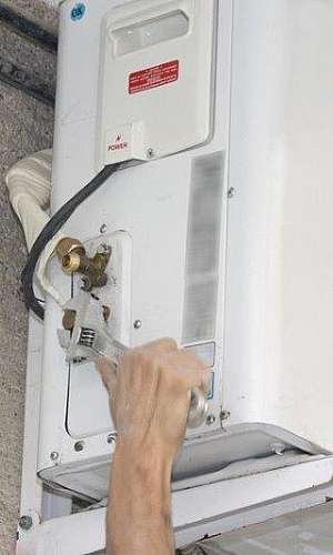 Reparo de sistema de ar condicionado